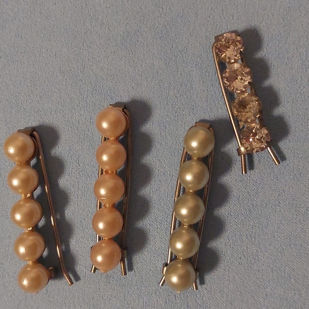 Vintage faux pearl mini barrettes